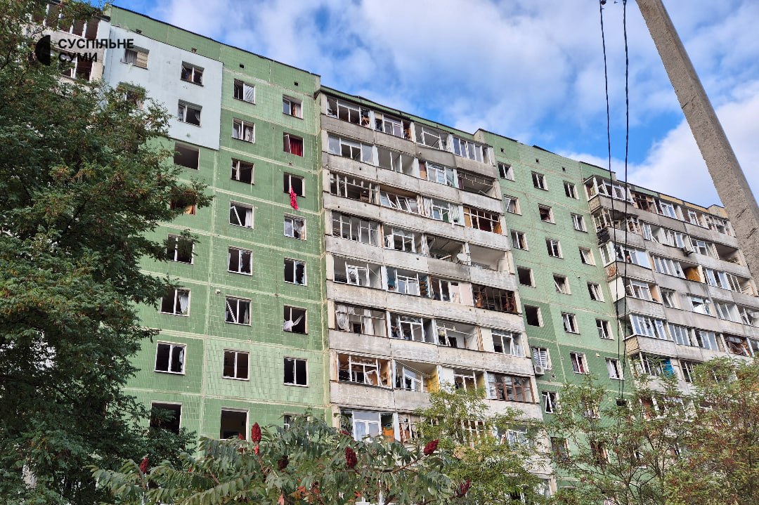 Attack on Sumy: Russian bombs hit near apartment buildings