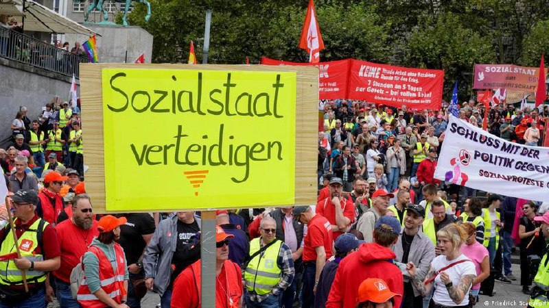 Protests in Germany: 175,000 people rally against social reforms