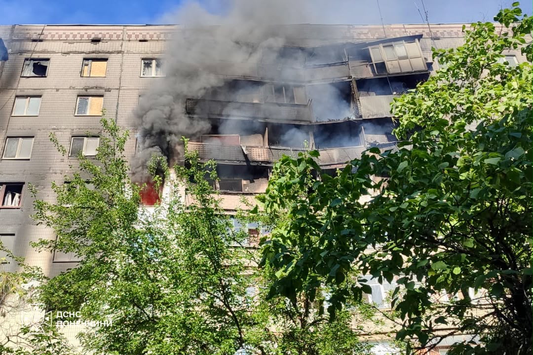 Attacks on Oil Refineries in Moscow and Consequences for Kherson: Frontline News