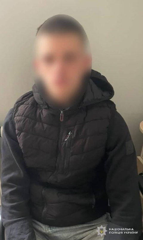 У Львові затримали молодиків за напад на перехожого з пістолетом