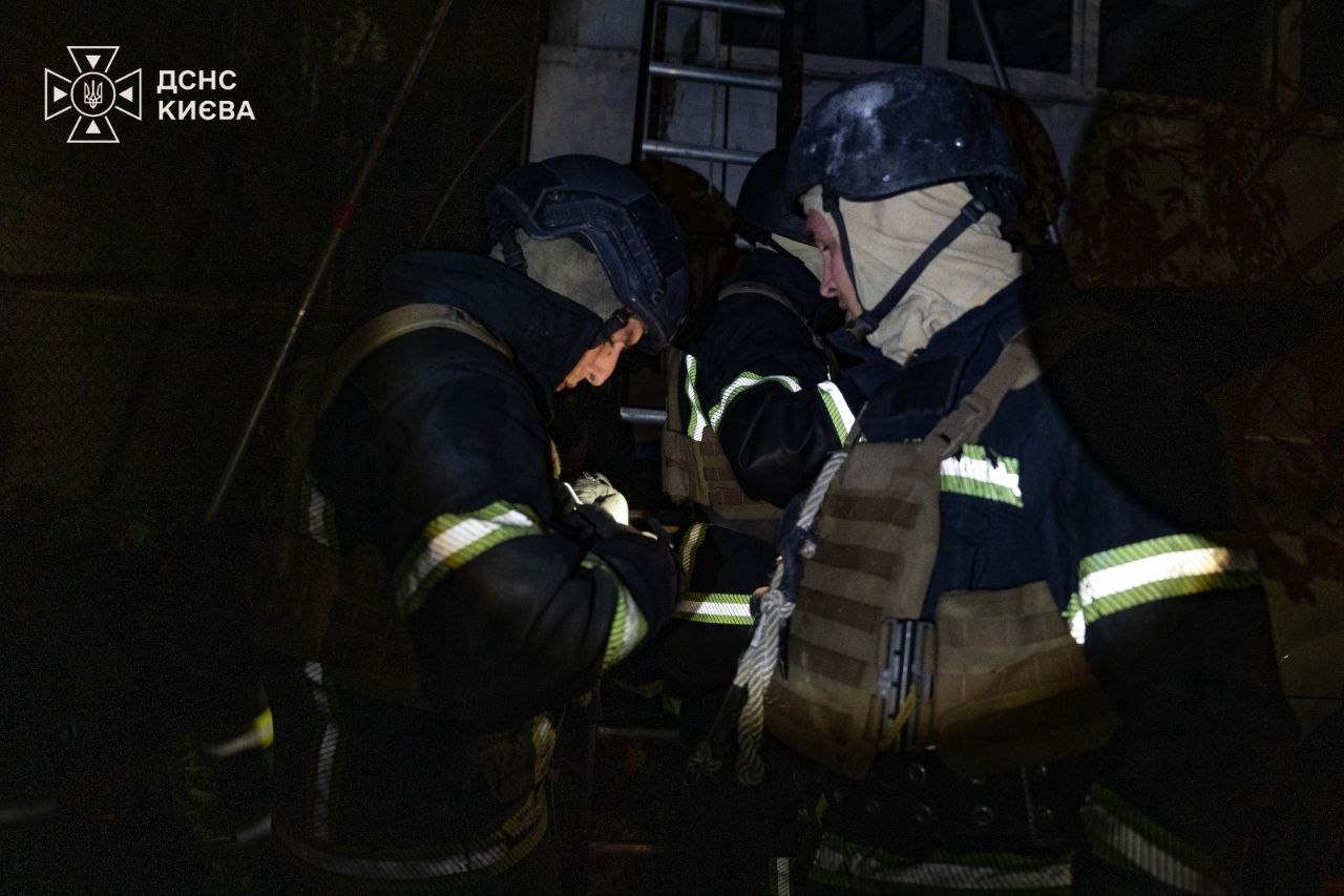 Four people injured in nighttime attack in Kyiv