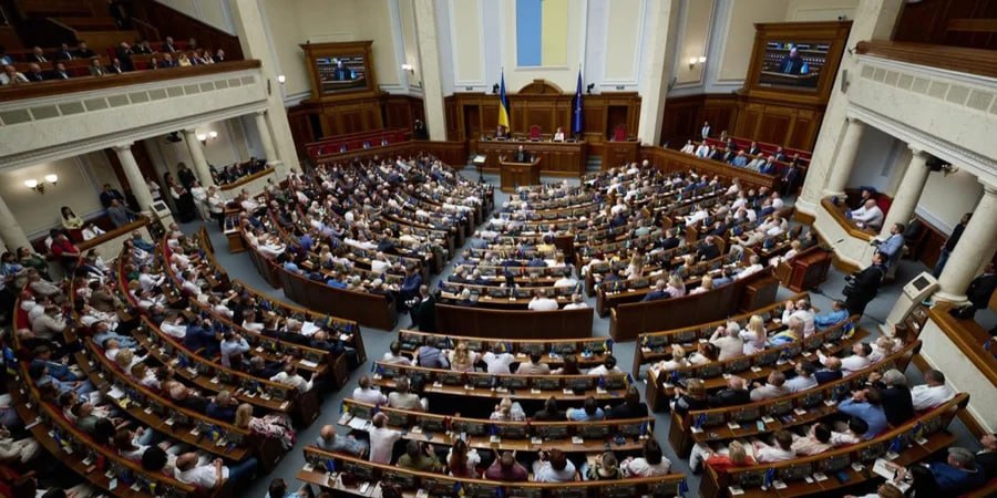 Ukrainian Parliament Continues Work Without Break