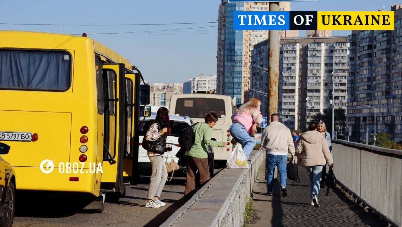 Traffic Collapse in Kyiv: Congestion Due to Bridge Restrictions